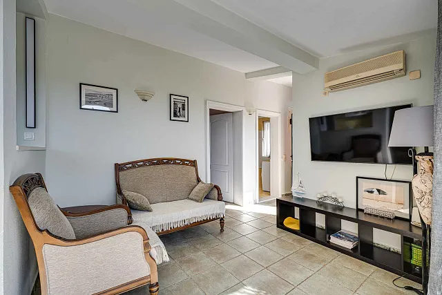 Villa with 3 Separate Apartments – Ideal Investment Opportunity for a Mini-Hotel — photo 11
